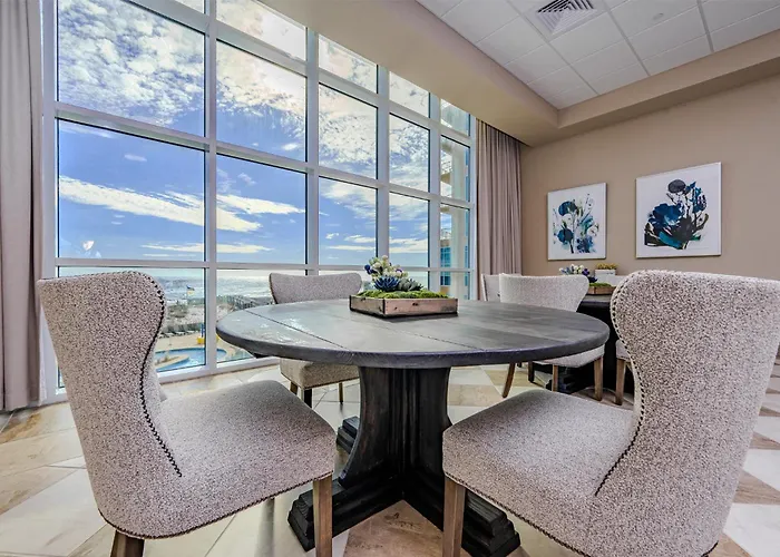 Phoenix Gulf Towers 805